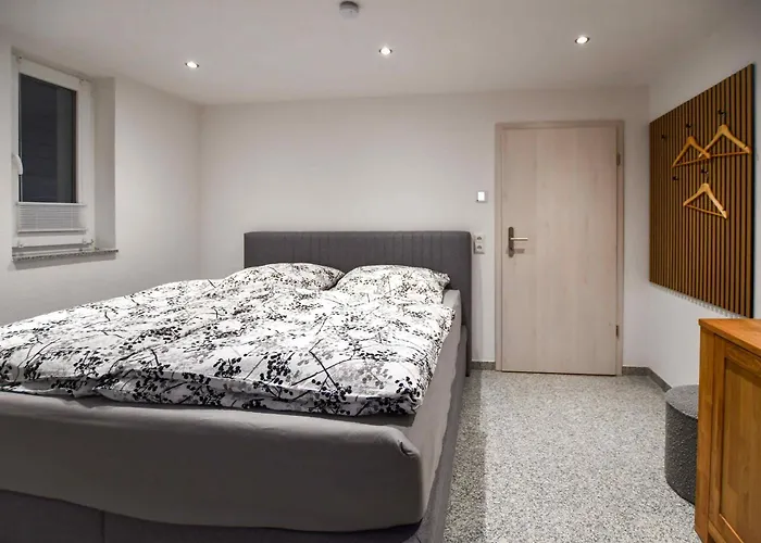 Schroedter * Schramberg